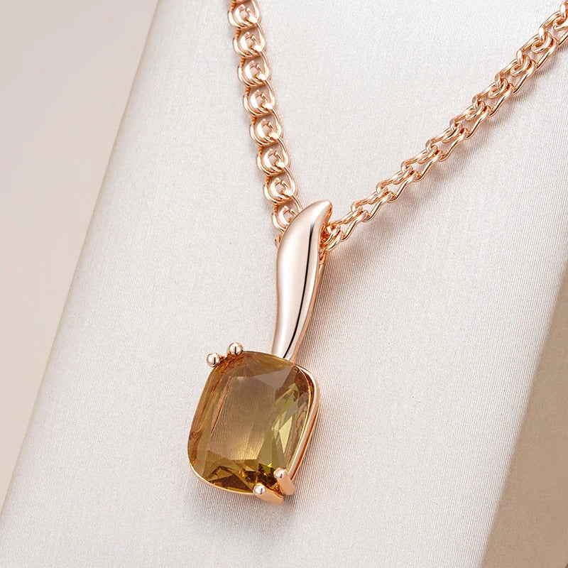 Colier din argint placat cu aur roz 18K si cuart