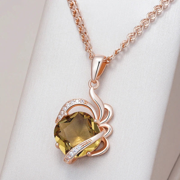 Colier din argint placat cu aur roz 18K si cuart "Golden Flower"